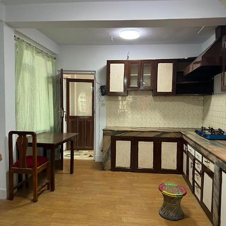 ออม ทารา เกสท์เฮาส์ Hotel กาฐมาณฑุ ภายนอก รูปภาพ
