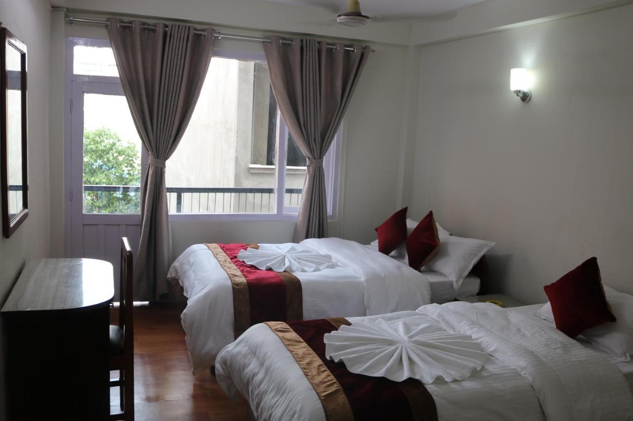 ออม ทารา เกสท์เฮาส์ Hotel กาฐมาณฑุ ภายนอก รูปภาพ
